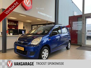 Daihatsu Cuore 1.0 Comfort,Airco,Stuurbekrachting,Achteruitrijsensoren,Centraledeurvergrendeling,Aux Aansluiting,Veel binnenruimte