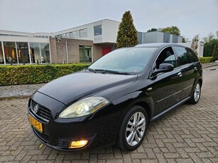 Fiat Croma 1.9 JTD Corporate Premium top onderhouden