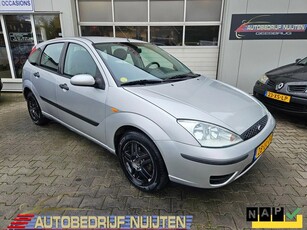 Ford Focus 1.6-16V Cool Edition 5-DEURS..AIRCO..TREKHAAK