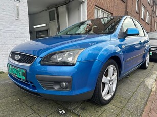 Ford Focus 1.6-16V Futura Airco Cruise PDC Zeer Nette Auto