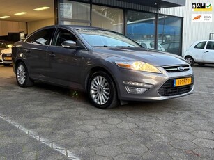 Ford Mondeo 1.6 / Titanium / Leer / Cruise / Navi / 2012