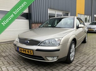 Ford Mondeo 2.0-16V Ghia Executive