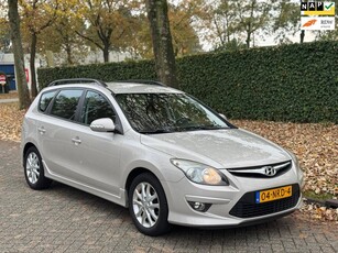 Hyundai I30 CW 1.6i i-Motion Airco Cruise NL-Auto