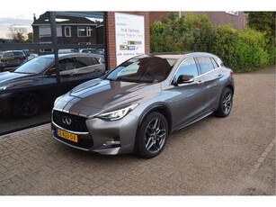 Infiniti Q30 1.6t Sport Tech FULL!! Panorama Bose