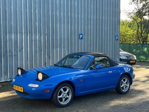 Mazda MX-5 1.6i-16V / Mariner Blue / KMteller / Roestvrij