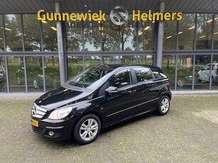 Mercedes-Benz B-Klasse 180 Business Class PDC VOOR &