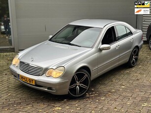 Mercedes-Benz C-klasse 180 K. Elegance / NIEUWE APK / RIJDT