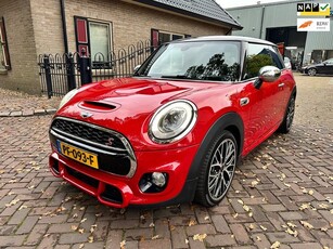 Mini Mini 2.0 Cooper S Chili Serious Business