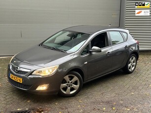 Opel Astra 1.6 Edition / MULTIEMEDIA-NAVI / NETTE AUTO /