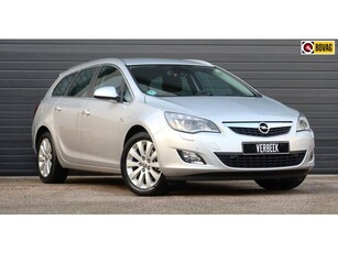 Opel Astra 1.6 Turbo Cosmo Xenon/180PK/Eerste