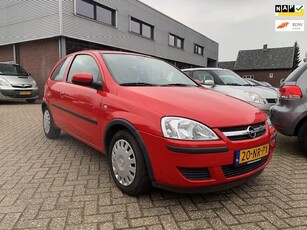 Opel Corsa 1.2-16V Enjoy € 1.750,- 2004 111.666 km. NAP Zo