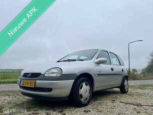 Opel Corsa 1.2i-16V Strada, BJ 2000, Airco, APK Dec 2025