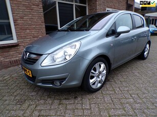 Opel Corsa 1.4-16V Cosmo