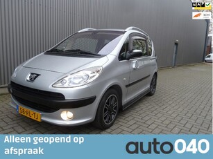 Peugeot 1007 1.6-16V Gentry/Automaat/Airco/LMV/Trekhaak