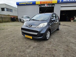 Peugeot 107 1.0-12V XS Ondanks de hoge kilometerstand een