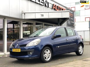 Renault Clio 1.4-16V Team Spirit - 5 Deurs - Airco