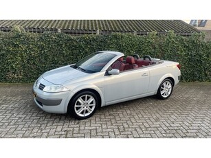 Renault Mégane Coupé-Cabriolet 2.0-16V Privilège Luxe