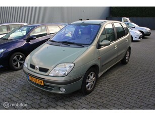 Renault Scenic 2.0-16V Privilège