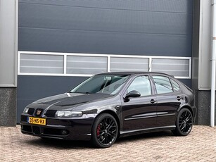 Seat Leon 2.8 V6 Topsport 4 bj.2004 LederNL auto4wdNap