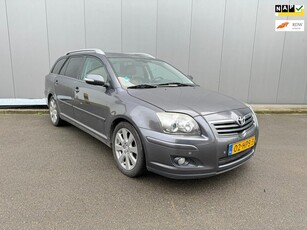 Toyota Avensis Wagon 2.0 D-4D Luna Business LEDER NAVI CLIMA