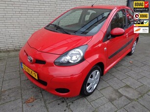 Toyota Aygo 1.0-12V Comfort NIEUWE APK/AFLBEURT3 MAANDEN