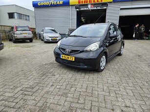 Toyota Aygo 1.0-12V Goed rijdende en nette zuinige auto