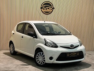 Toyota Aygo 1.0 VVT-i Now 5-DEURS, AIRCO, BJ 2013