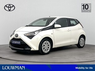 Toyota Aygo 1.0 VVT-i x-play Airco Achteruitrijcamera