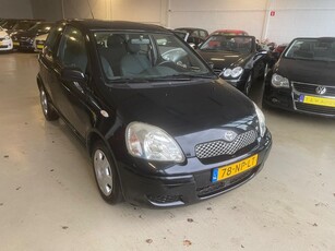 Toyota Yaris 1.3 VVT-i Sol dealer onderhouden