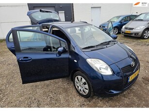 Toyota Yaris 1.3 VVTi Sol ZEER NETJES AIRCO