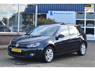 Volkswagen Golf 1.2 TSI Highline BlueMotion Schuifdak Navi