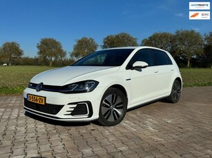 Volkswagen GOLF 1.4 TSI PHEV GTE 205PK PLUG- IN NAVI