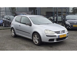 Volkswagen Golf 1.6 Trendline