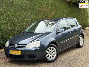 Volkswagen Golf 2.0 FSI /6BAK/CRUISE/PDC/150PK/RIJDTSUPER!/