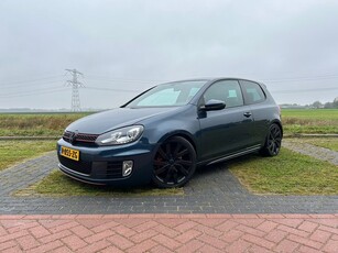 Volkswagen Golf 2.0 GTI