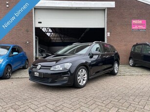 Volkswagen GOLF Variant 1.0 TSI Connected Series Apple