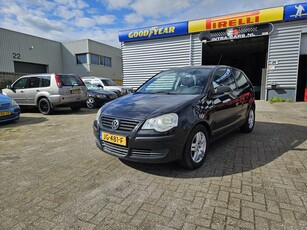 Volkswagen Polo 1.2 Trendline LET OP: MOTOR ROOKT !!!