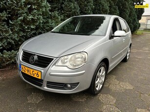 Volkswagen Polo 1.4-16V Edition