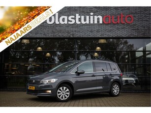 Volkswagen Touran 1.5 TSI Comfortline Business 7p , Adap.