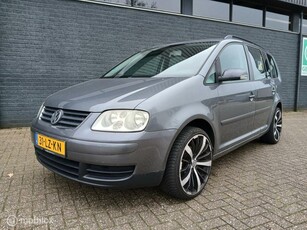 Volkswagen Touran 1.6-16V FSI Nette auto/Airco