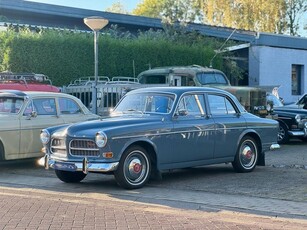 Volvo Amazon 122S Duifblauw met dubbele SU