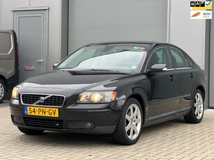 Volvo S40 1.8 Momentum Airco 17 inch Trekhaak