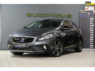 Volvo V40 Cross Country 2.0 D3 Summum **145dkm**