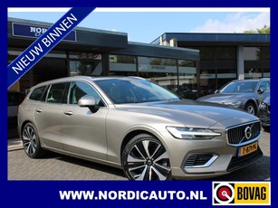 Volvo V60 2.0 T8 TWIN ENGINE AWD INSCRIPTION / PANORAMADAK