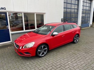 Volvo V60 2.0T R-Design