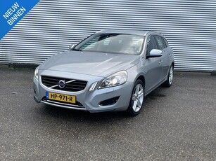 Volvo V60 2.4 D6 AWD Plug-In Hybrid Pure Limited