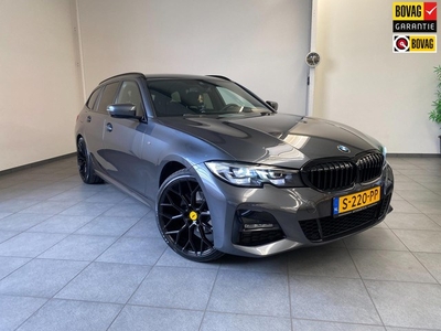 BMW 3-serie Touring 320i M sport pakket - M shadowline -