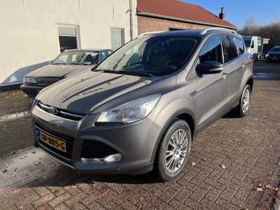 Ford Kuga Benzine