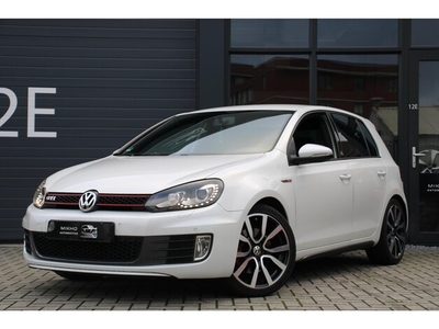 Volkswagen Golf Benzine