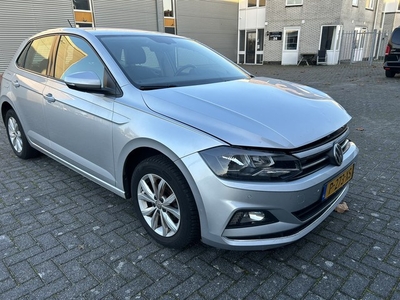 Volkswagen Polo 1.0 TSI 96 PK Highline Business R